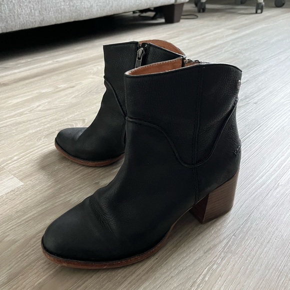 UGG Shoes - Ugg Black Booties